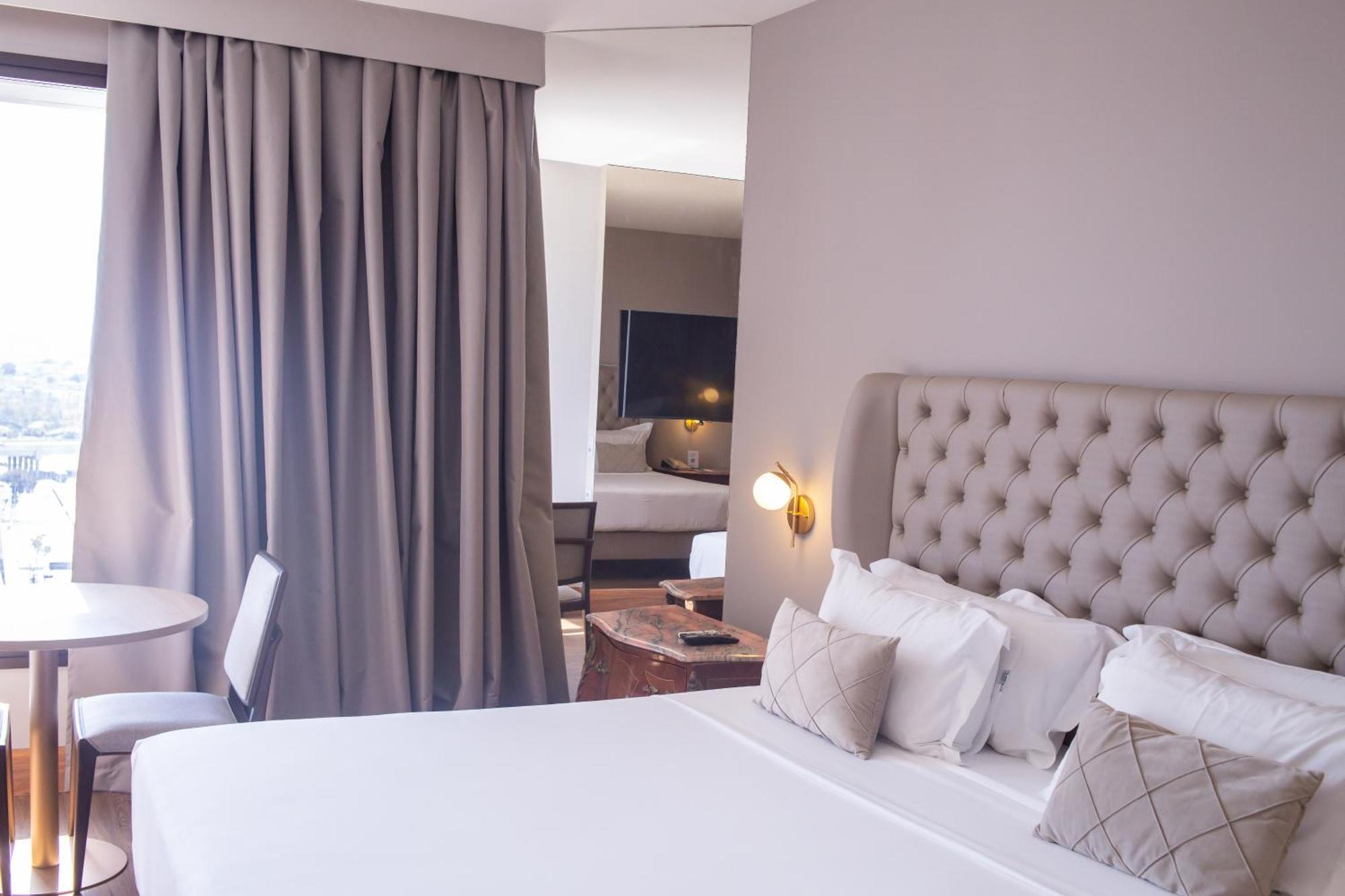 Ouro Minas Hotel Belo Horizonte, Dolce By Wyndham Eksteriør bilde A bedroom at the hotel